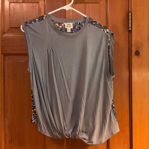 Trendy Gray Sleeveless Blouse with Patterned Accents